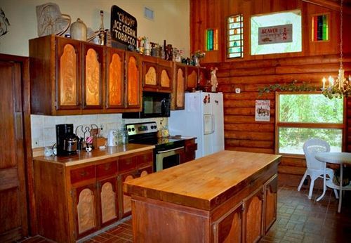 Texas Forest Country Retreat Huntington Eksteriør billede